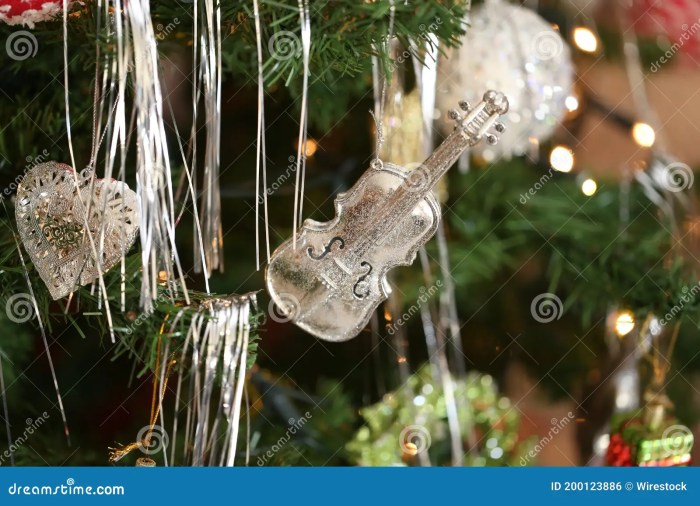 Violin christmas tree ornament